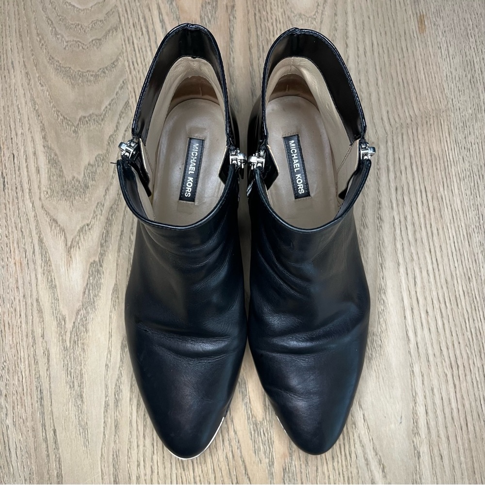 Michael Kors Black Patent Leather Moto Ankle Side Zip Boots Women’s 39.5 US 9 - Picture 6 of 11